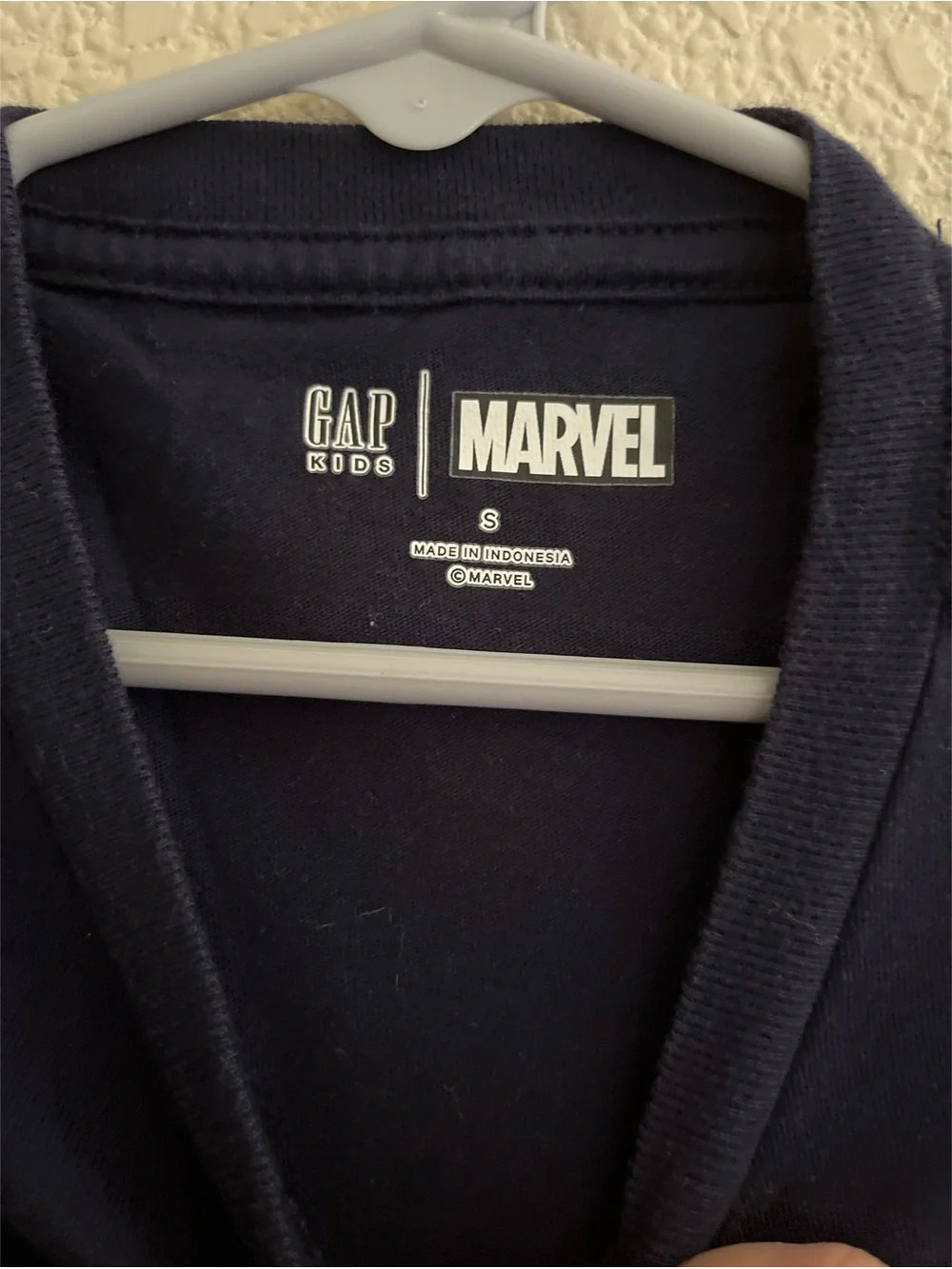Gap Kids Marvel Tee Unisex Size Small